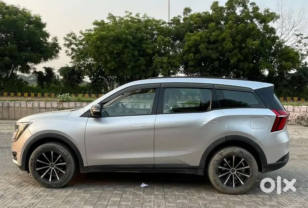Mahindra Xuv700 Petrol 2023 Mt