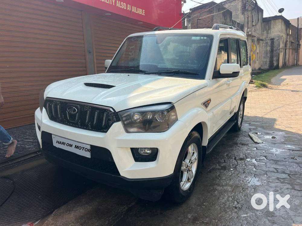 Mahindra Scorpio S10, 2016, Diesel