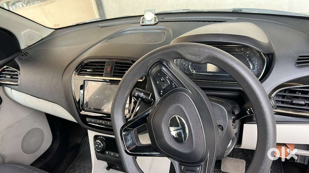 Tata Tiago Petrol 2024