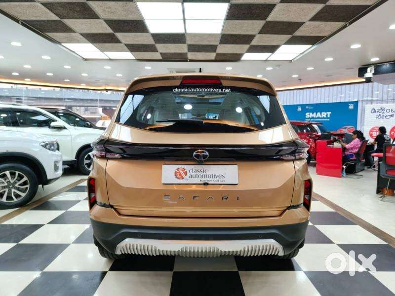 Tata Safari Accomplished Plus Dark Edition At, 2024, Diesel