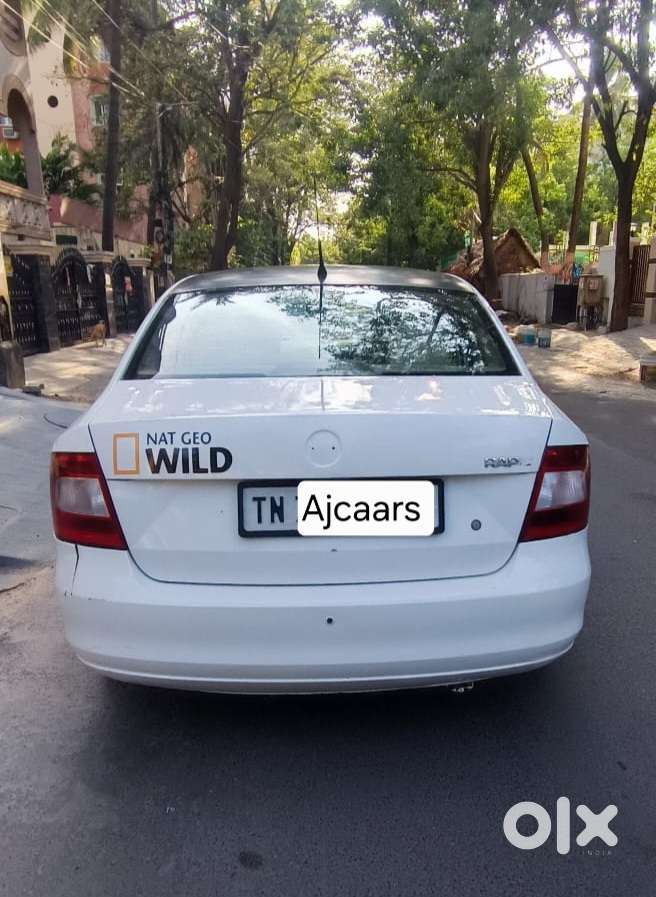 Skoda Rapid 1.6 Mpi Elegance, 2012, Petrol
