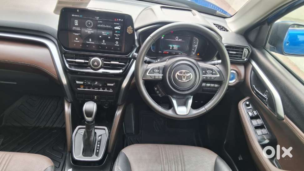 Toyota Urban Cruiser Hyryder 1.5 V Hybrid, 2024, Petrol