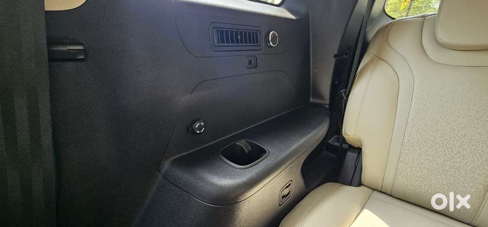 Mahindra Xuv700 2.2 Ax 7 Diesel At Str, 2023, Diesel