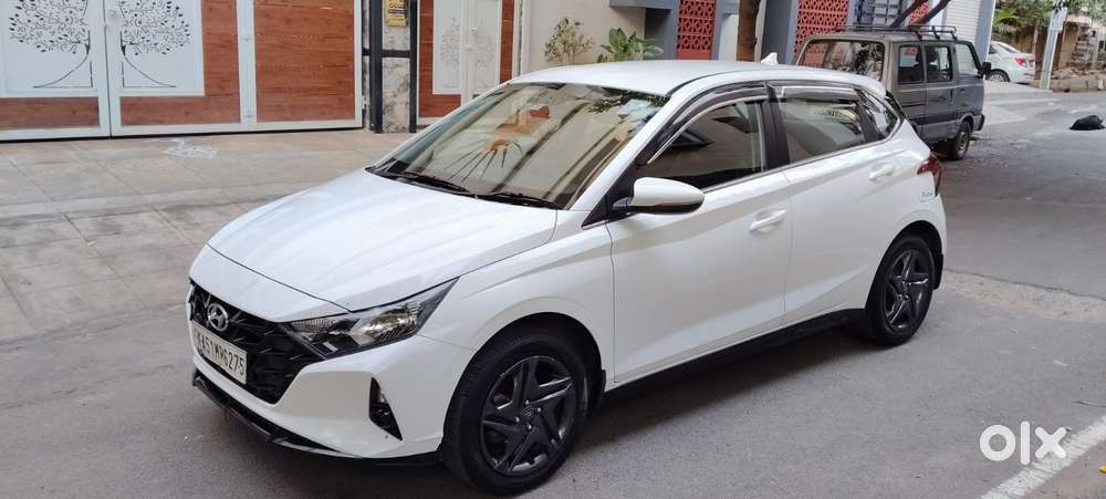 Hyundai New I20 1.2 Sportz Ivt Dual Tone, 2021, Petrol