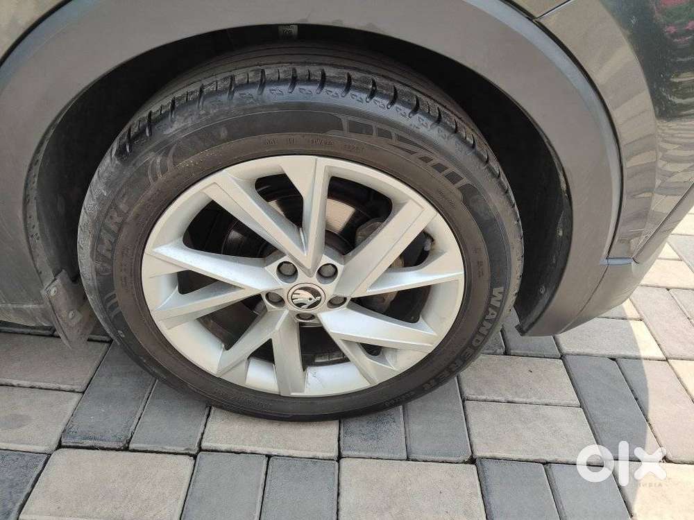 Skoda Kushaq 1.0 Tsi Style At (6 Airbags), 2024, Petrol