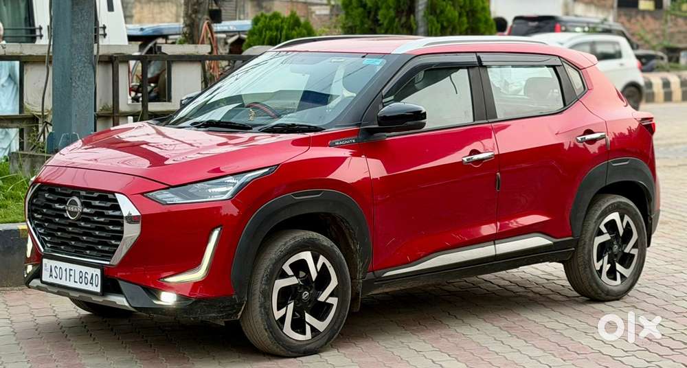 Nissan Magnite 1.0 Xv Premium, 2023, Petrol