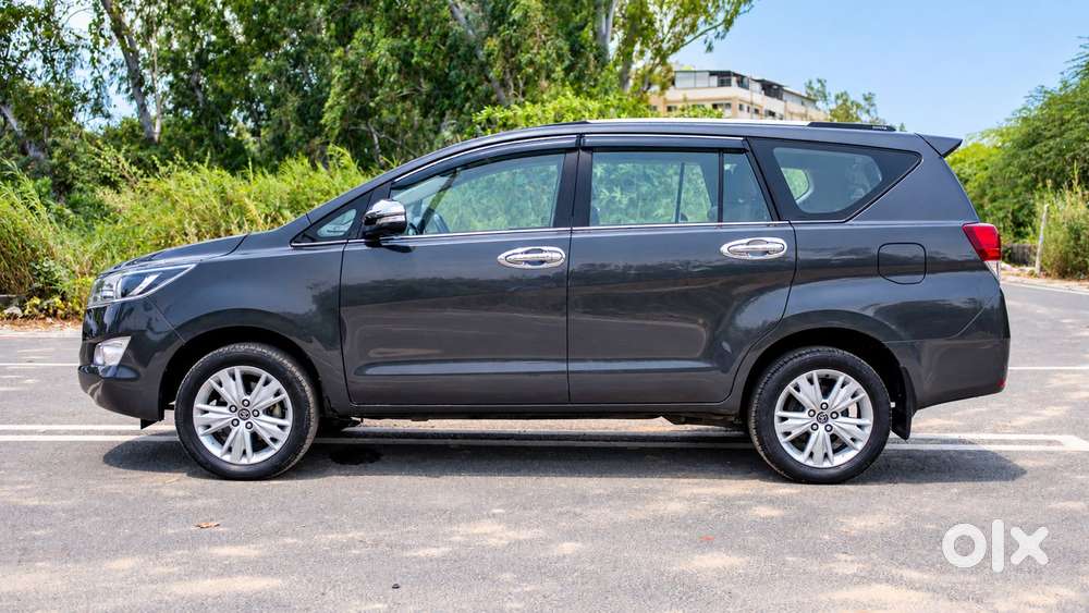 Toyota Innova Crysta 2.7 Zx At, 2016, Petrol