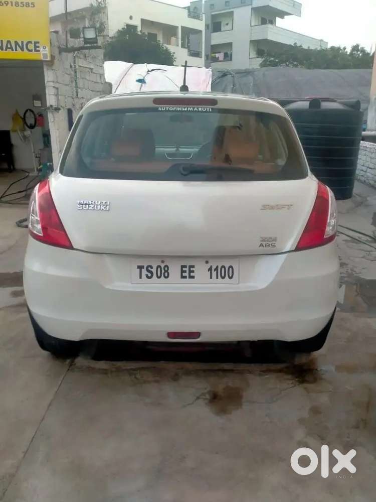 Maruti        Suzuki        Swift          Zdi      2014