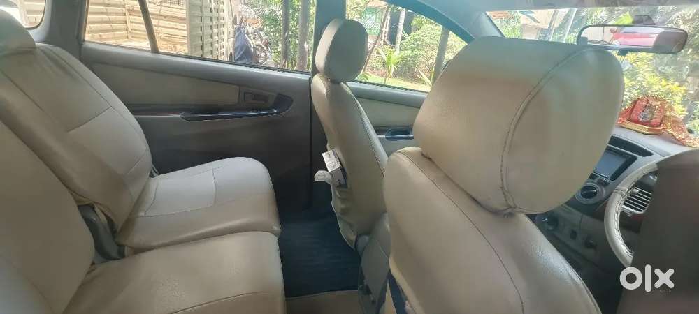 Toyota Innova 2009 Diesel 85000 Km Driven Well Maintained