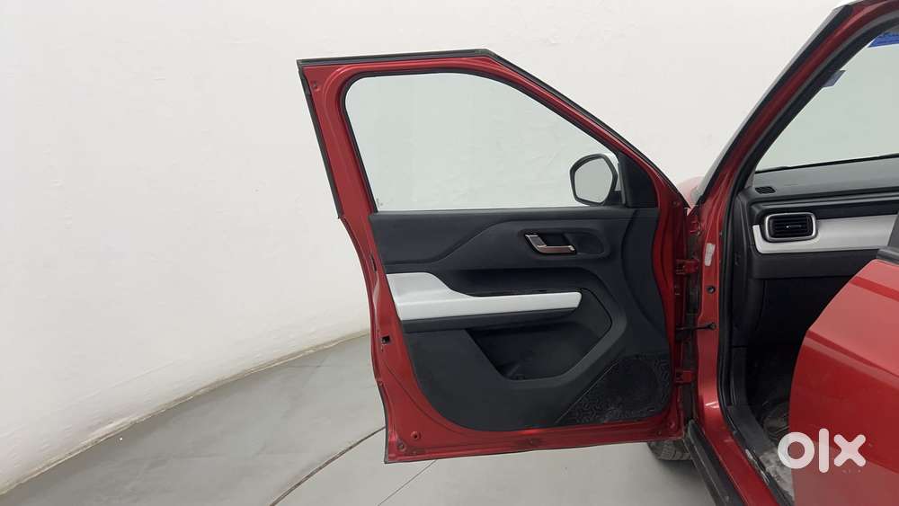 Tata Punch 1.2 Revotron Creative Dual Tone, 2022, Petrol