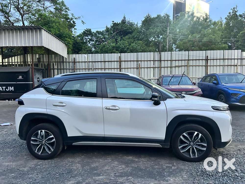 Toyota Urban Cruiser Taisor V 1.0 Petrol At Dual Tone, 2024, Petrol