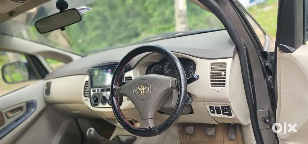 Toyota Innova 2011 Diesel Well Maintained