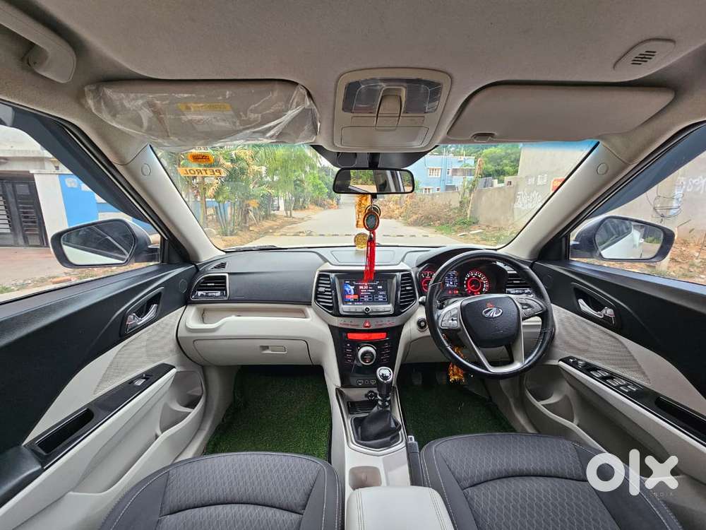 Mahindra Xuv300 W8, 2020, Petrol