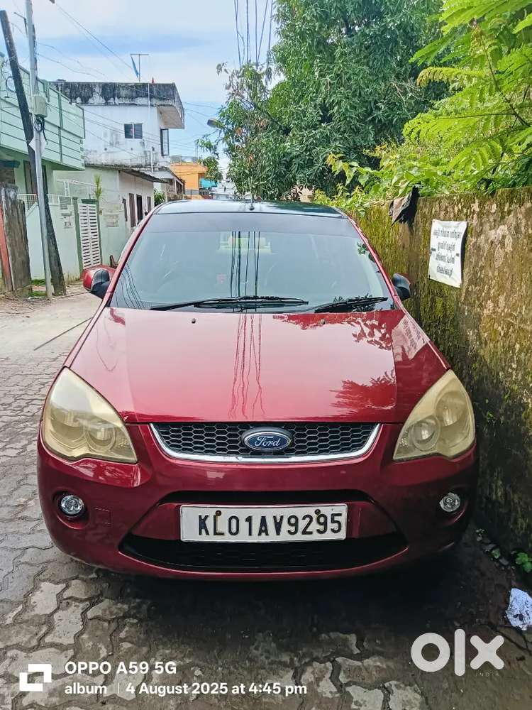 Ford Fiesta 2009 Petrol 125000 Km Driven
