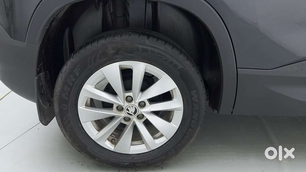 Skoda Kylaq Signature Plus, 2025, Petrol