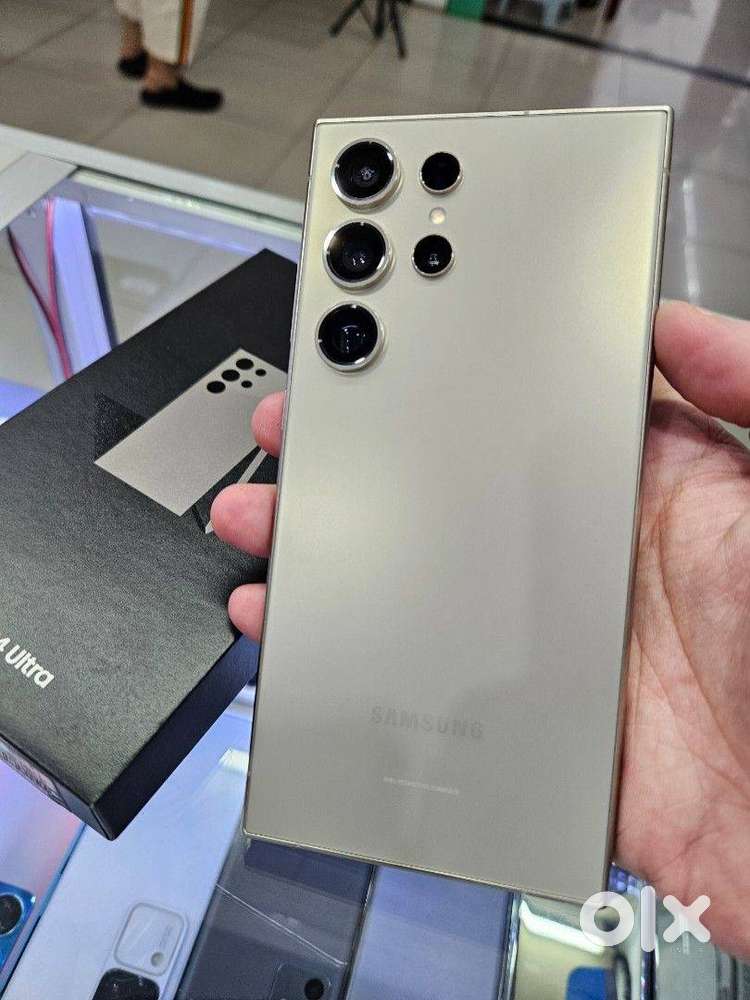 Selling My S24 Ultra With Mint Condition, Less Used, 12/256GB Variant.