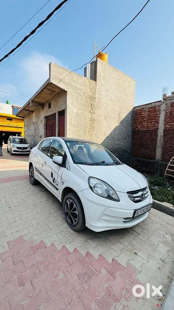 Honda Amaze 2017 Cng & Hybrids Well Maintained
