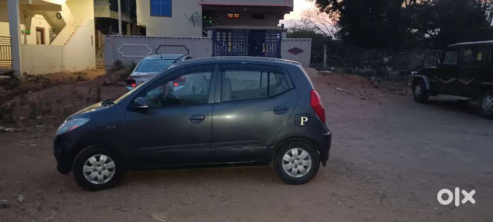 Hyundai I10 2012 Petrol 69300 Km Driven
