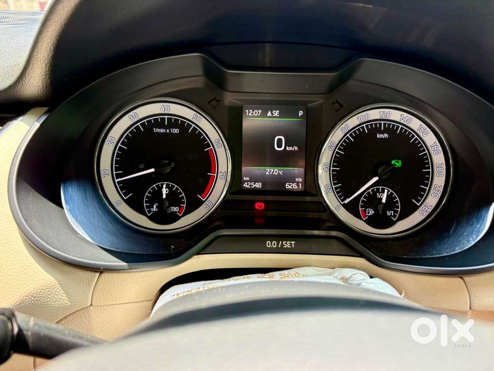 Skoda Octavia 2017 Petrol Style Car