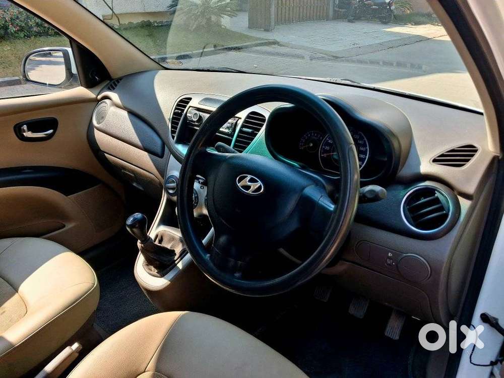 Hyundai I10 Sportz, 2011, Petrol