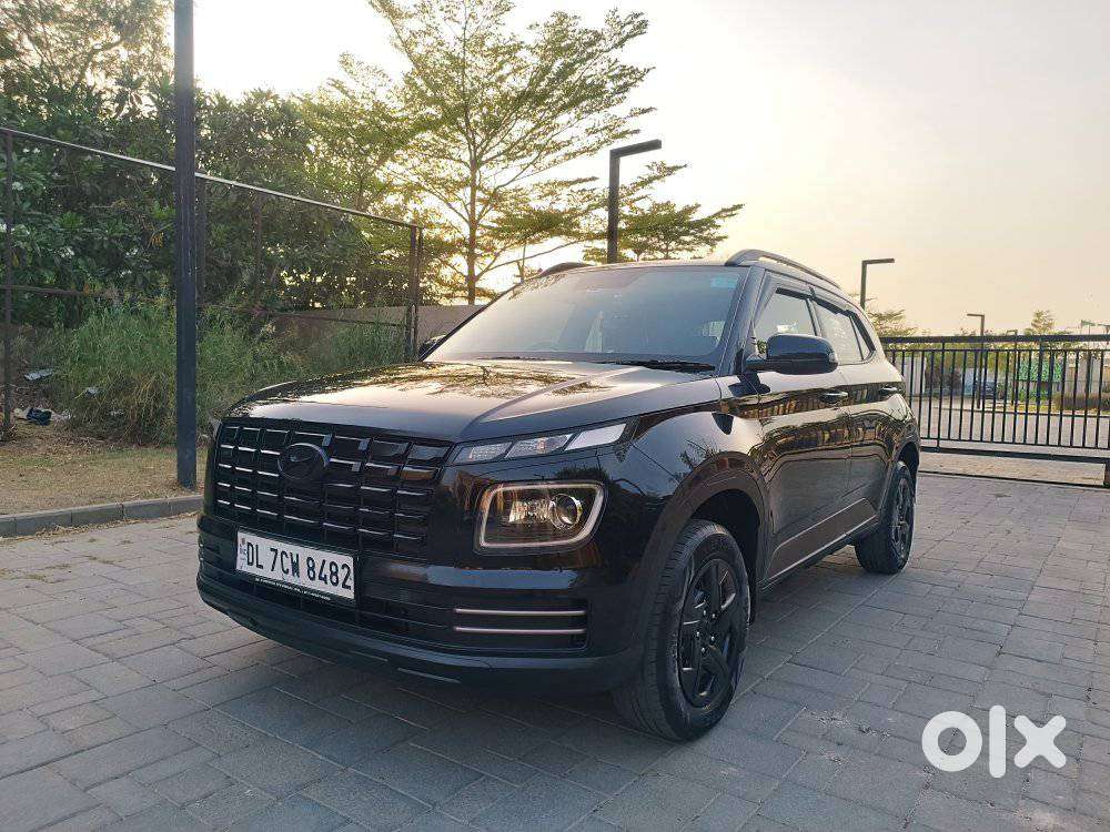 Hyundai Venue S(o) Knight Edition Mt, 2024, Petrol