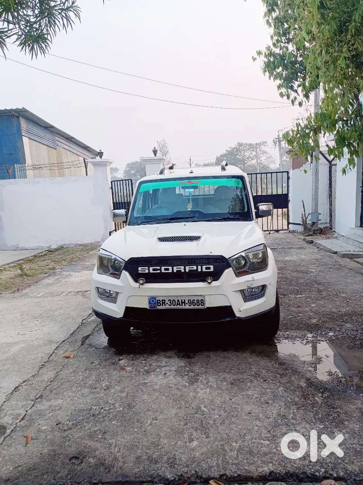 Mahindra Scorpio 2015 Diesel Well Maintained