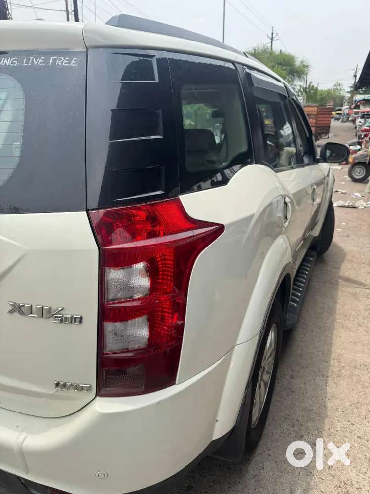 Mahindra Xuv500 2016 Diesel 100000 Km Driven