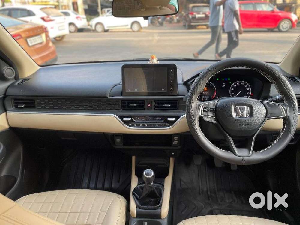 Honda Amaze 2nd Gen Vx, 2025, Petrol