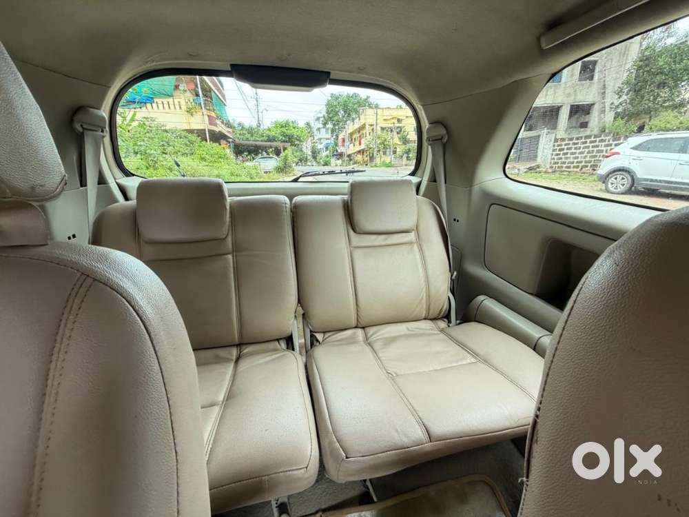 Toyota Innova Diesel 2011 Year