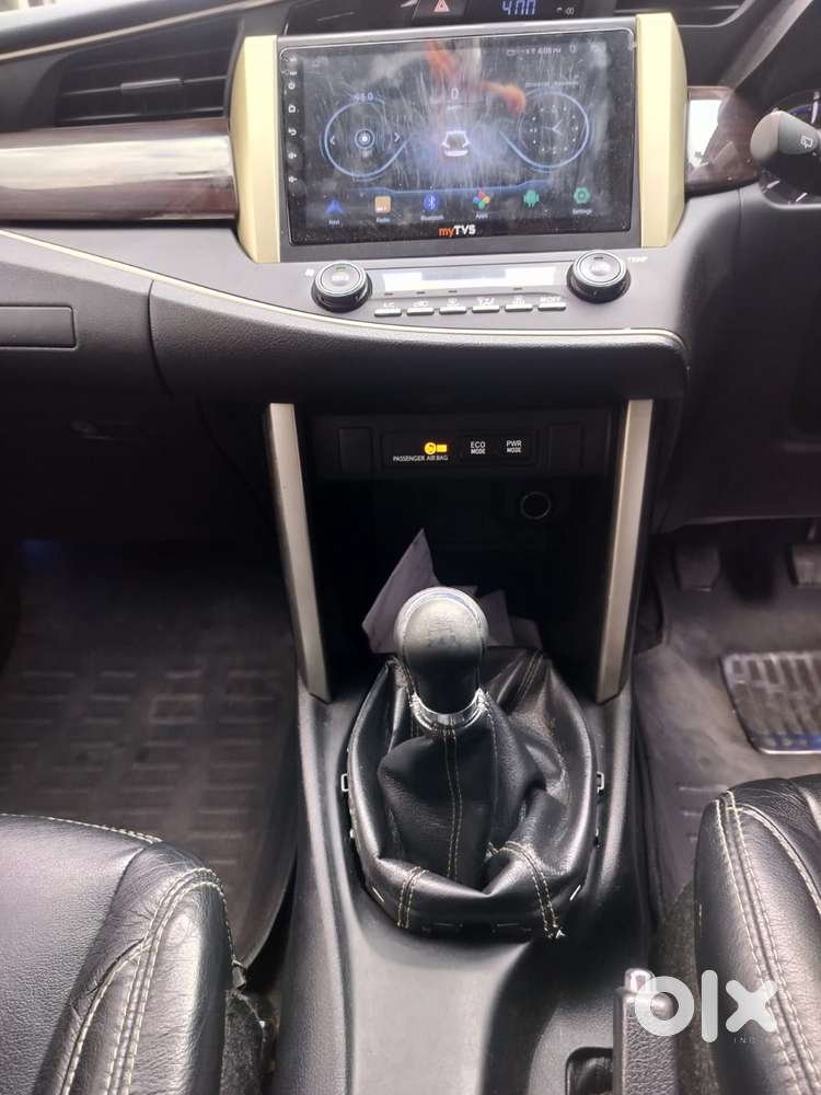 Toyota Innova Crysta 2.4 Vx Mt 8s, 2016, Diesel