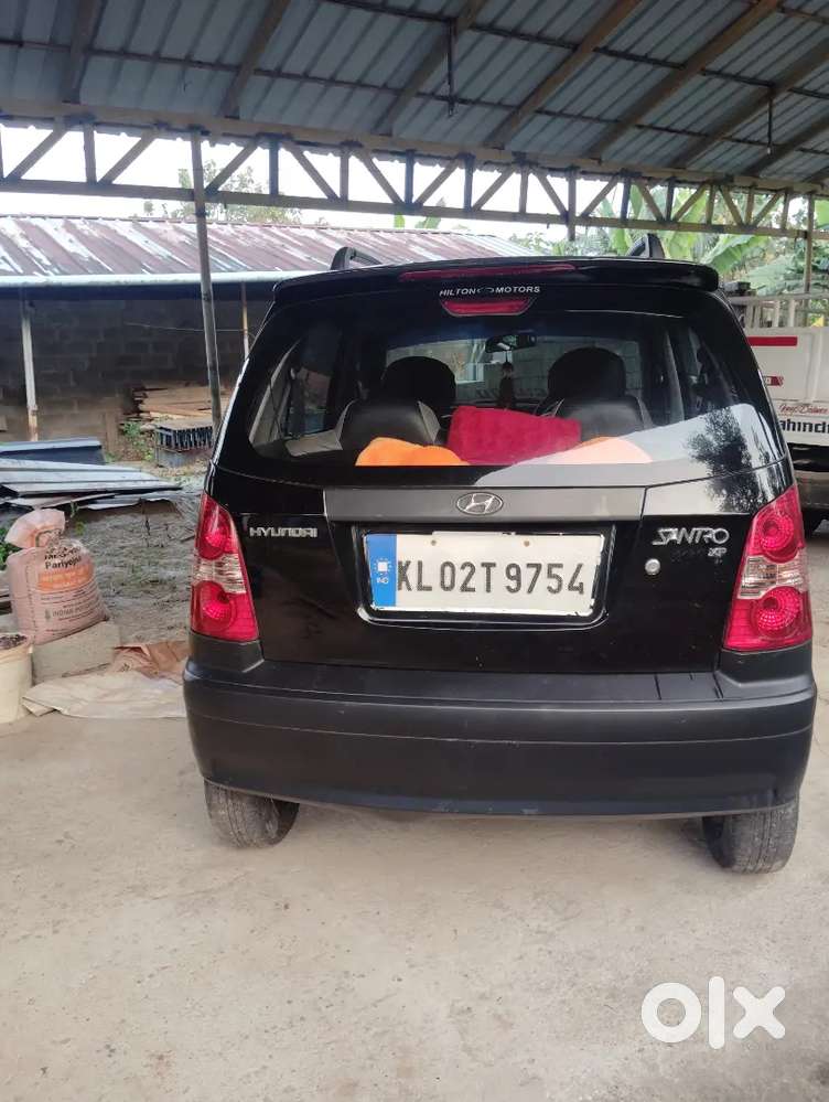 Hundai Santro Xing
75000 Urgent Sale
