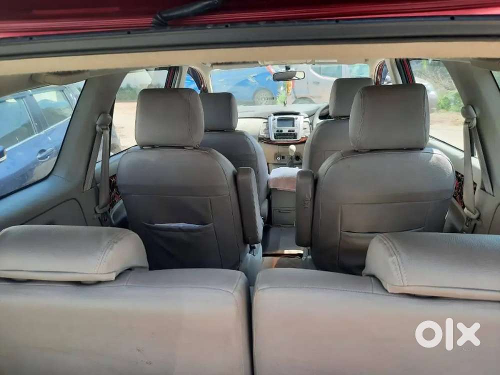 Toyota Innova 2013