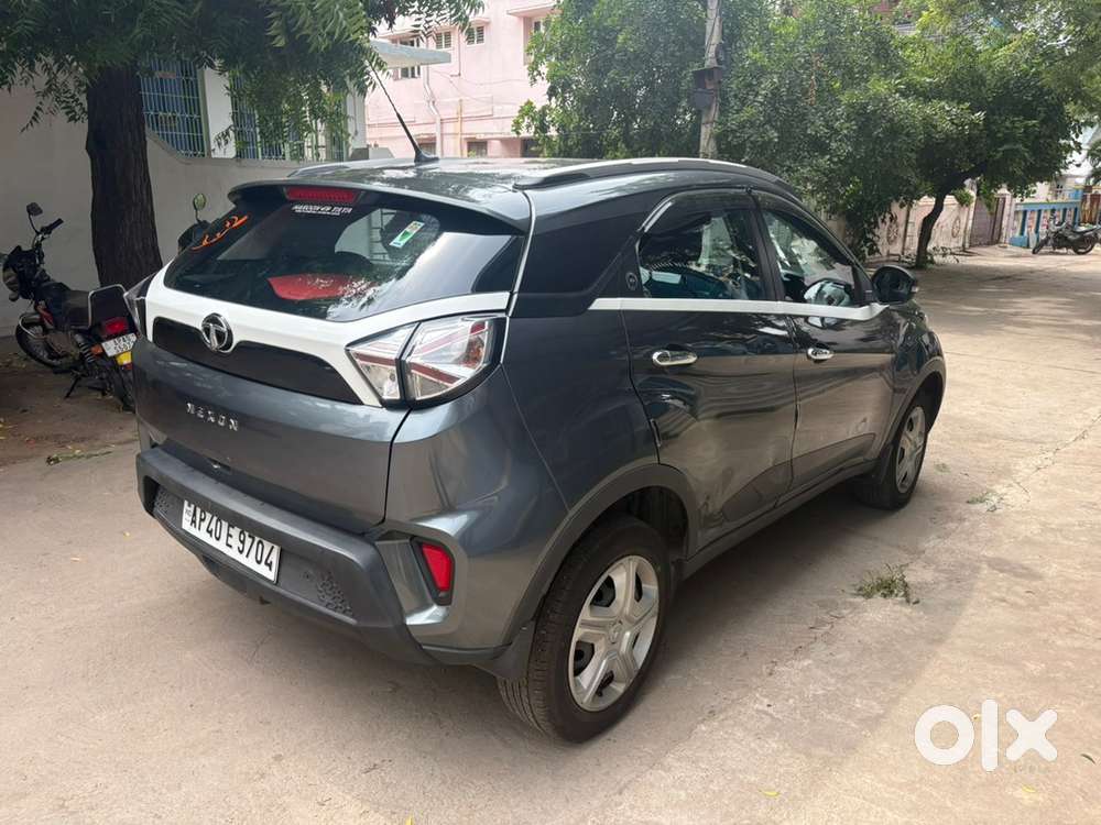 Tata Nexon 2023 Petrol