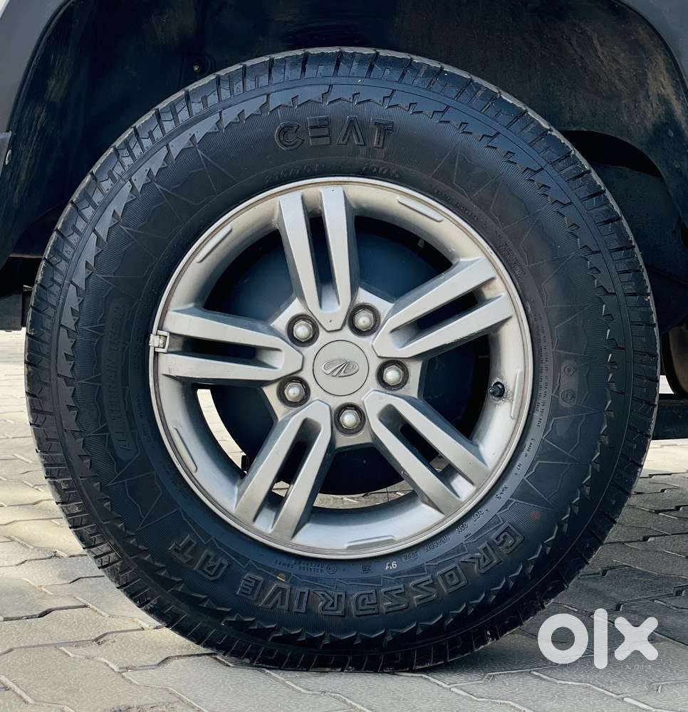 Mahindra Tuv 300 T10, 2019, Diesel
