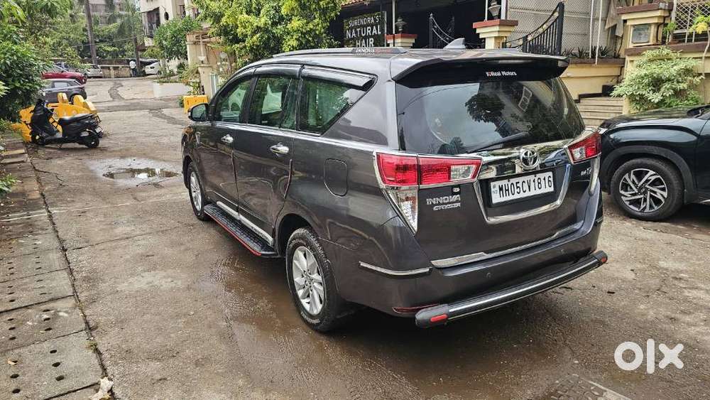 Toyota Innova Crysta 2.4 V 7 Str, 2016, Diesel
