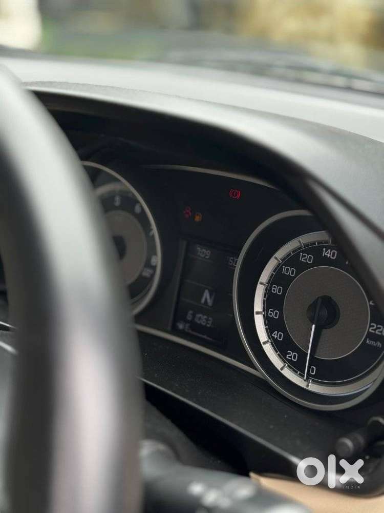 Maruti Suzuki Dzire Vxi Ags, 2018, Petrol