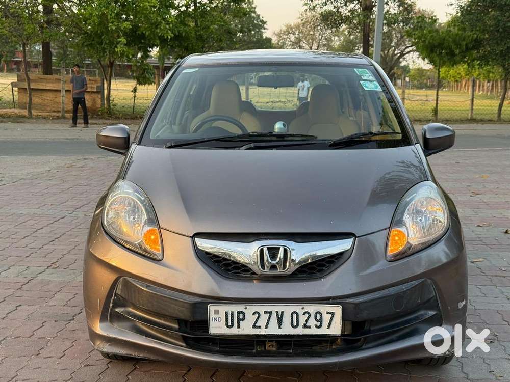Honda Brio 2013 Petrol Well Maintained