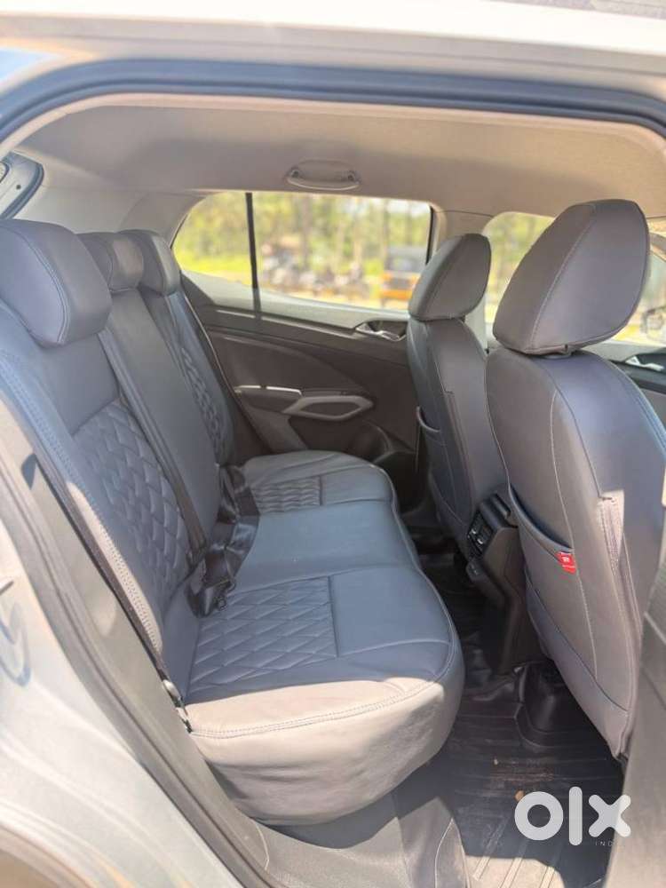 Skoda Kylaq Signature At, 2025, Petrol