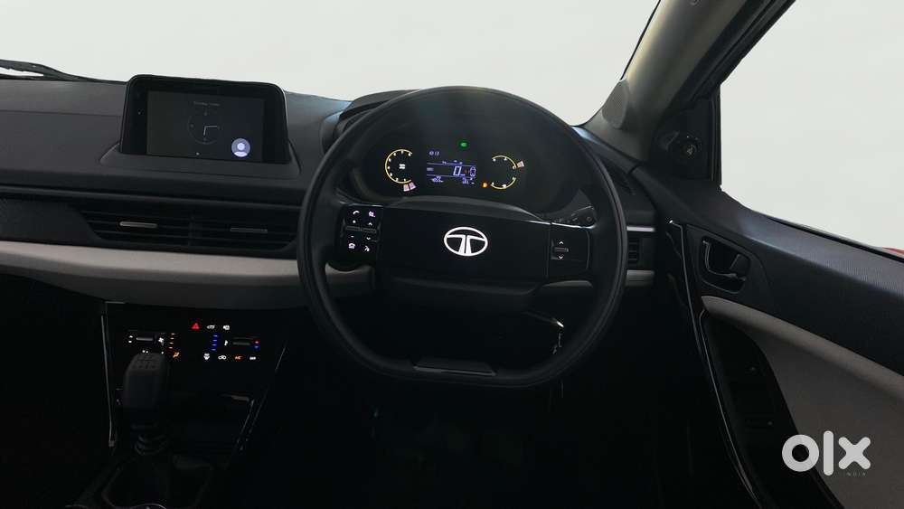 Tata Nexon Pure (s) 1.2 Petrol 6amt, 2024, Petrol