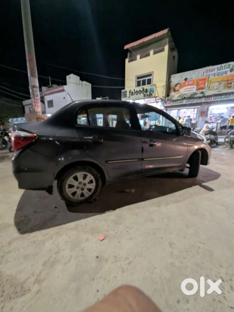 Honda Amaze 2nd Gen 2017 Petrol Good Condition
