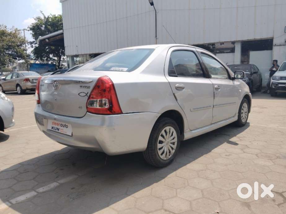 Toyota Etios 2010-2012 G, 2011, Petrol
