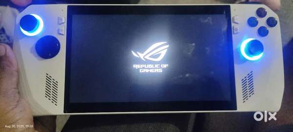 Asus ROG ally Z1 octa core extreme