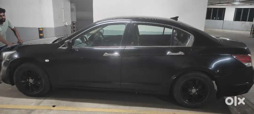 Honda Accord 2010 Cng & Hybrids 87000 Km Driven No Mechanical Issues