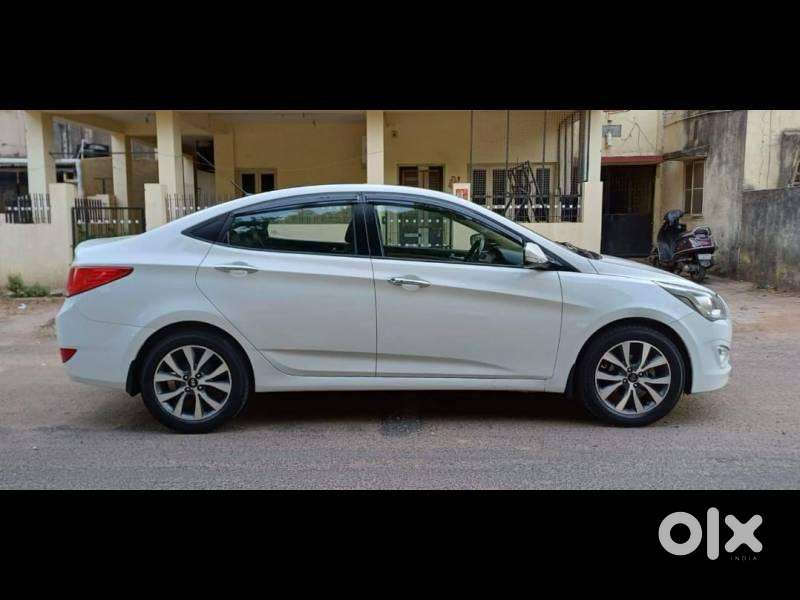 Hyundai Verna 1.6 Vtvt Sx, 2015, Petrol