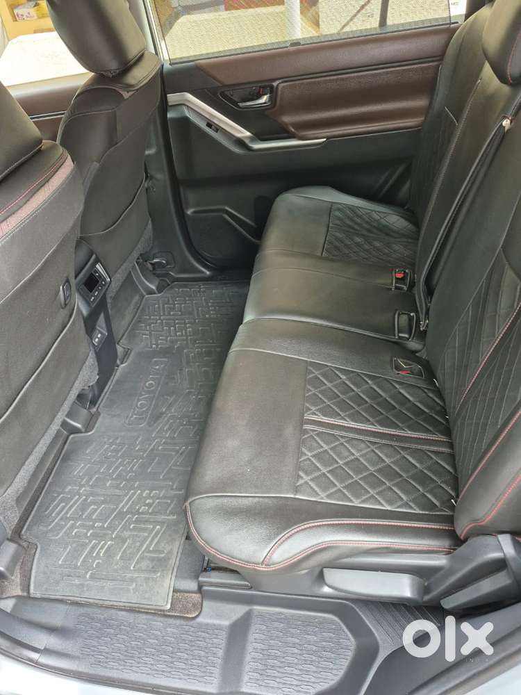 Toyota Innova Hycross 2.0 Vx Hybrid 8 Str, 2023, Electric