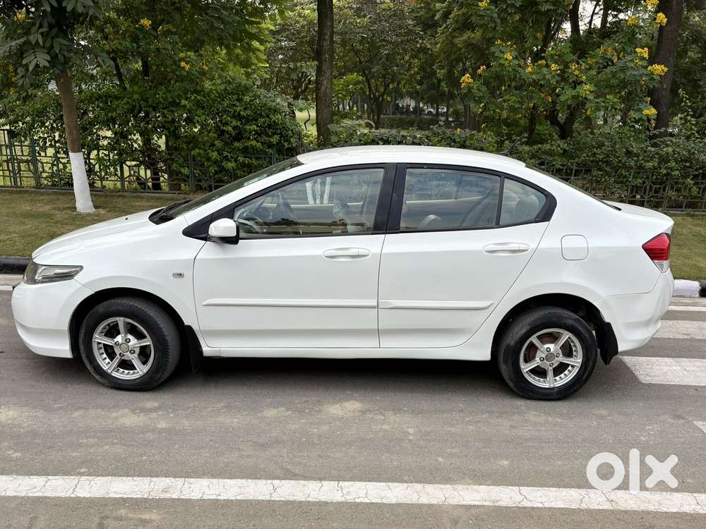 Honda City V Inspire, 2011, Petrol