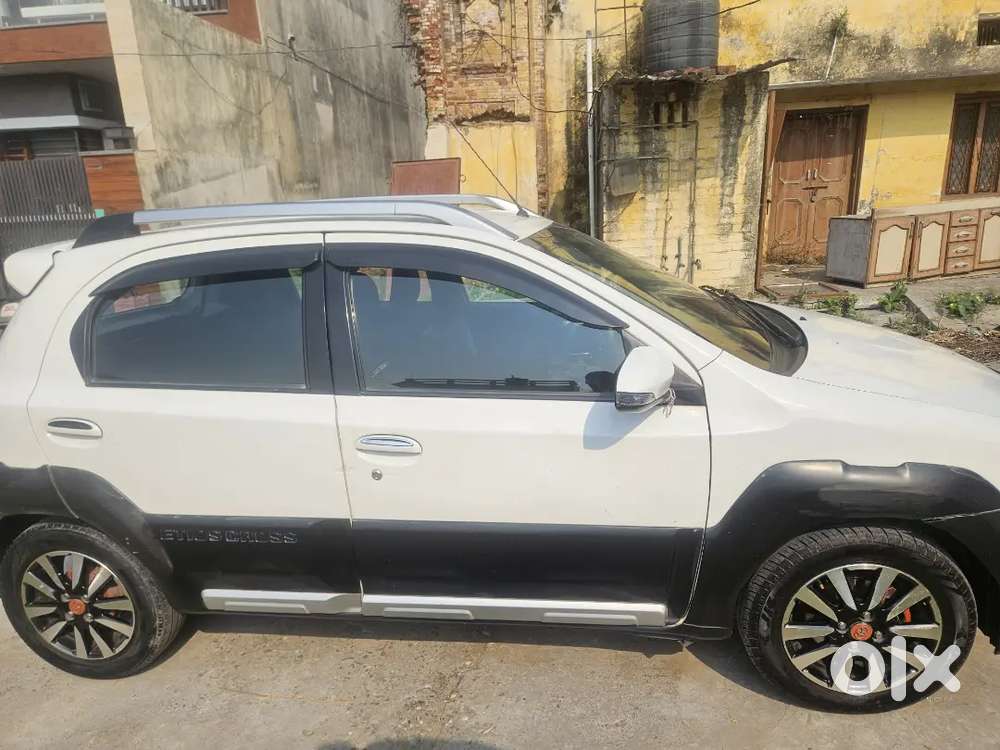 Toyota Etios Cross 2014 Diesel 135000 Km Driven