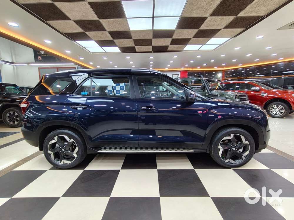 Hyundai Alcazar 2.0 Signature (o) Petrol At 7 Str, 2023, Petrol