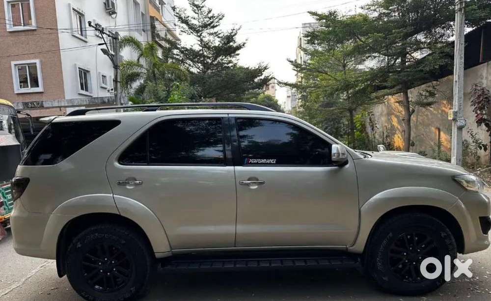 Toyota Fortuner 2013 Diesel Well Maintained