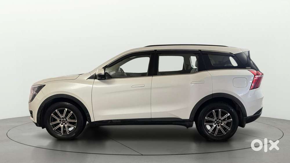 Mahindra Xuv700 2.2 Ax 7 Diesel At Luxury Pack Str, 2022, Diesel